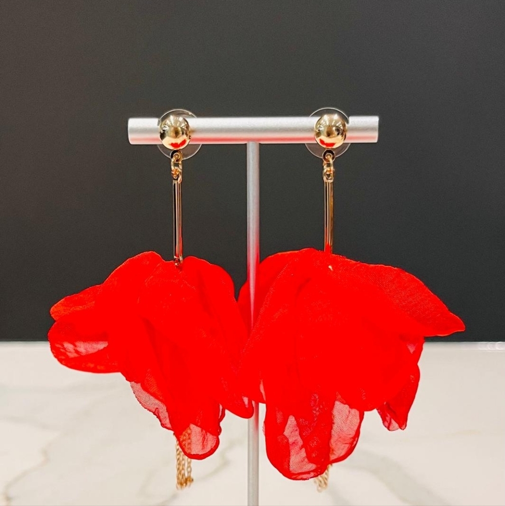 Elegant Red Floral Earrings
